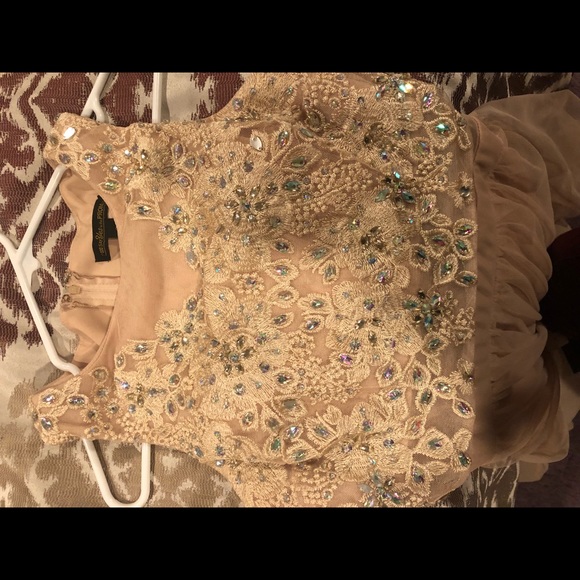 Beautiful prom dress. Worn once to a dinner party. - Picture 8 of 8